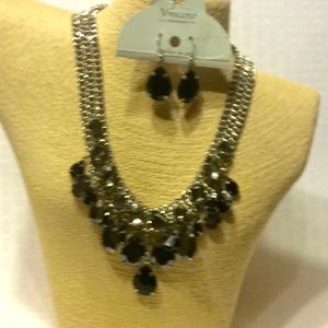 Vincero Bold Statement Necklace Set
